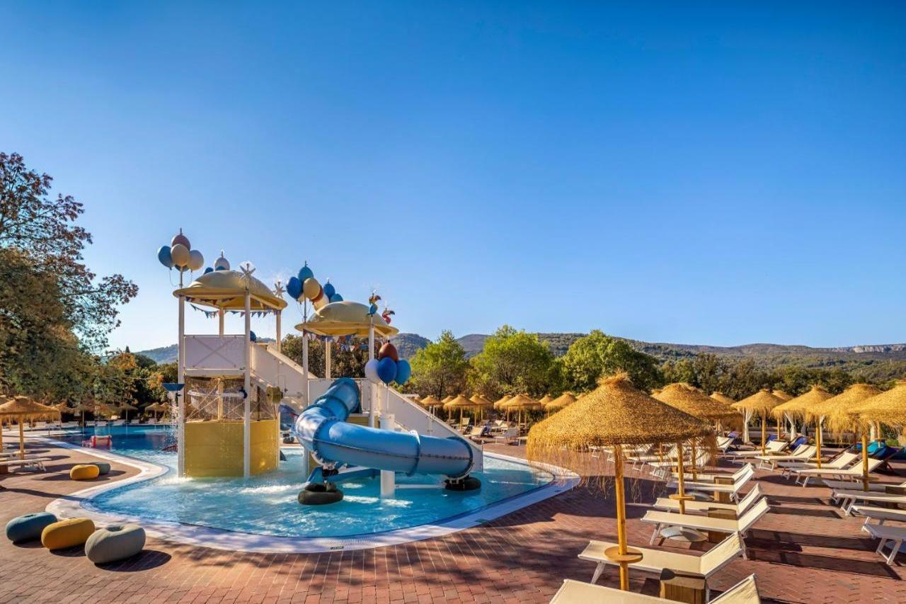 Trim Sunny Apartments By Valamar Stari Grad  Εξωτερικό φωτογραφία