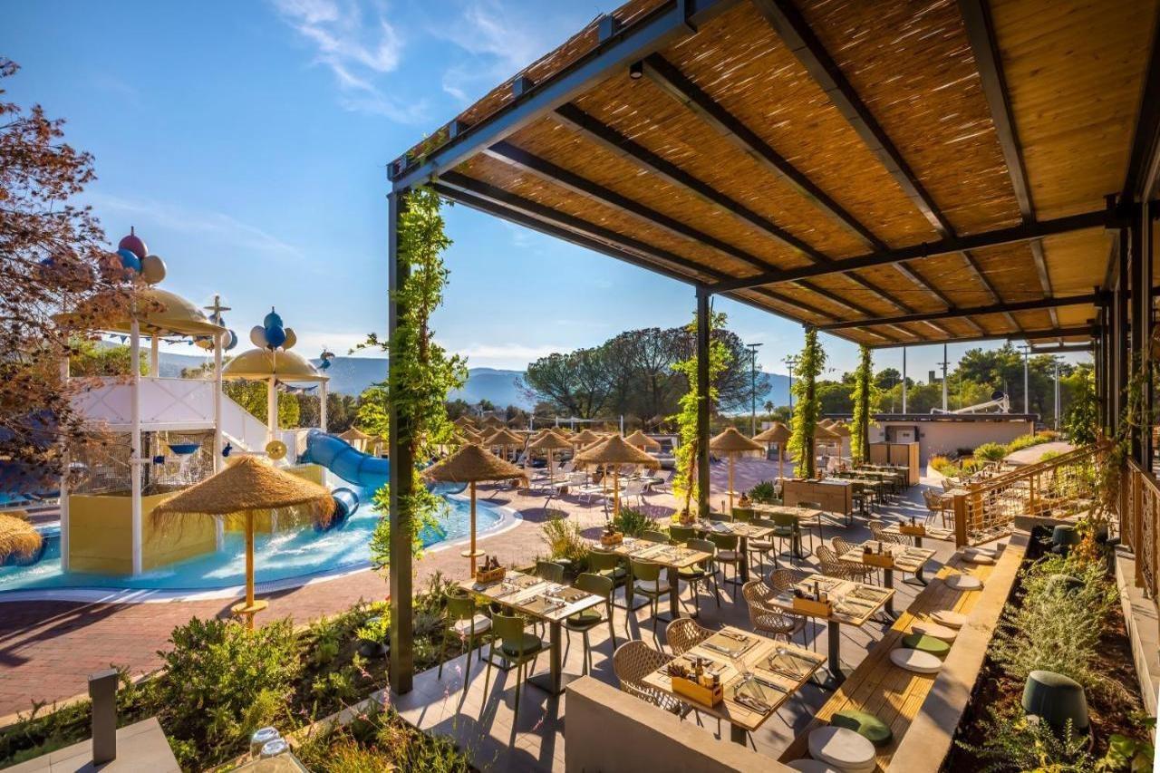 Trim Sunny Apartments By Valamar Stari Grad  Εξωτερικό φωτογραφία