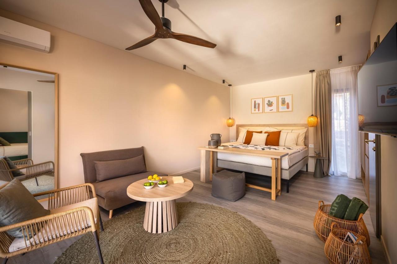 Trim Sunny Apartments By Valamar Stari Grad  Εξωτερικό φωτογραφία