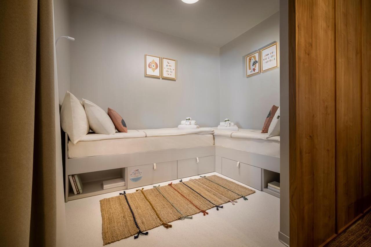 Trim Sunny Apartments By Valamar Stari Grad  Εξωτερικό φωτογραφία