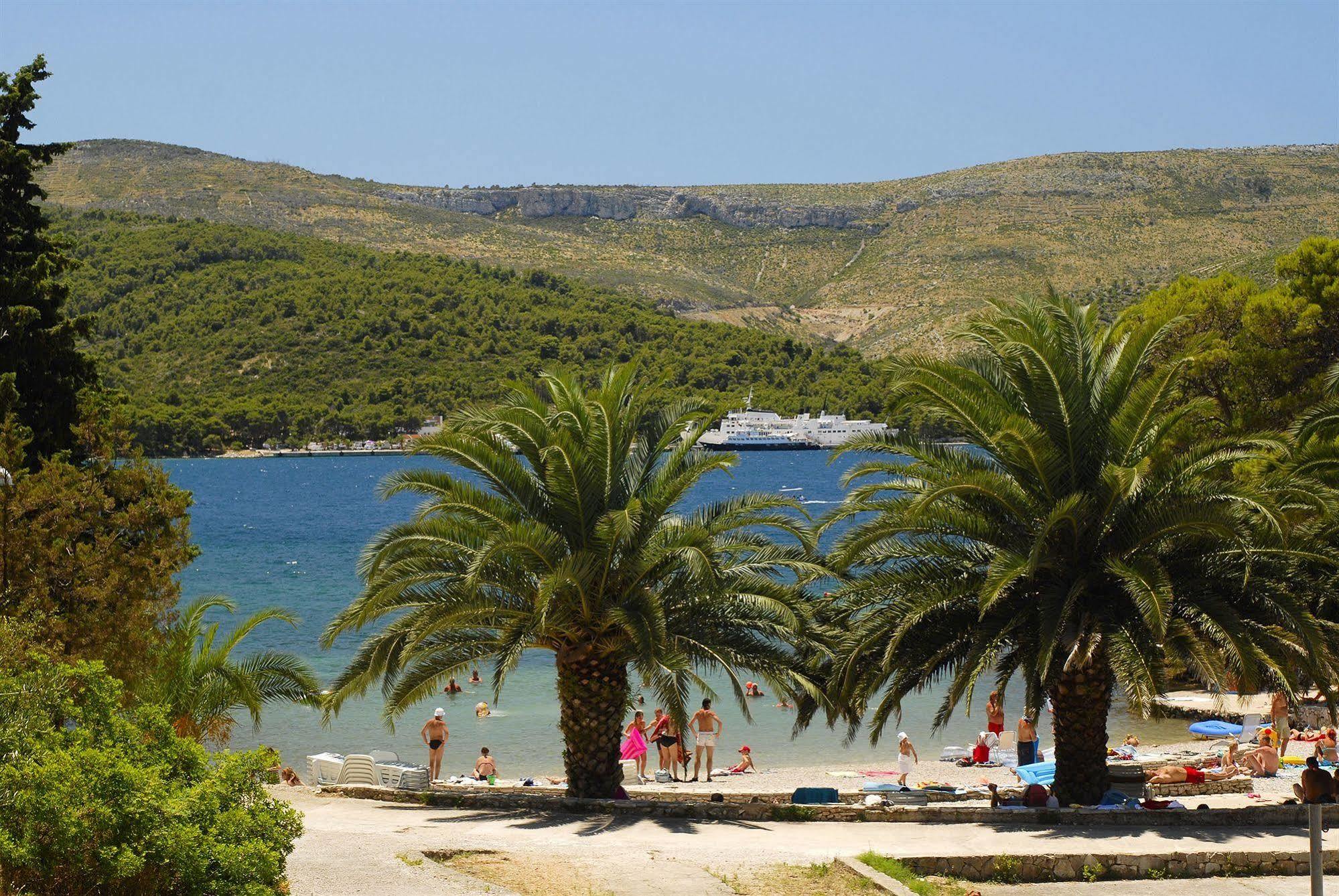 Trim Sunny Apartments By Valamar Stari Grad  Εξωτερικό φωτογραφία