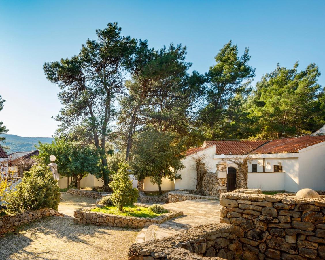 Trim Sunny Apartments By Valamar Stari Grad  Εξωτερικό φωτογραφία